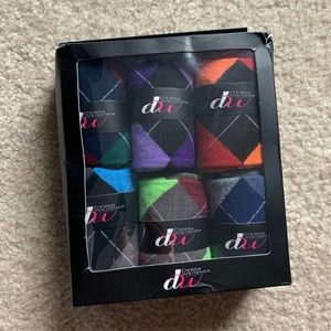 Debra Weitzner Men’s argyle socks 6 pack